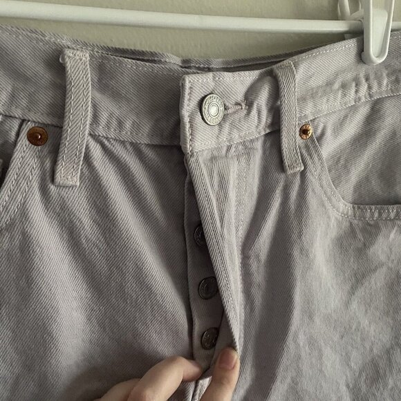 Levis Women 28 Brushed Lilac Denim Button Fly High Rise Cutoff 501 Jean Shorts - Picture 10 of 10